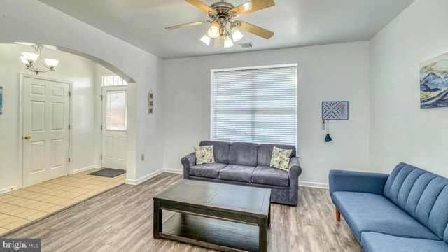 21 N NEW HAMPSHIRE AVE, Atlantic City, NJ 08401