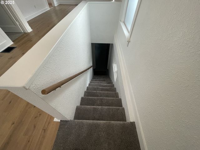 2448 Se 117TH Ave, Portland, OR 97216