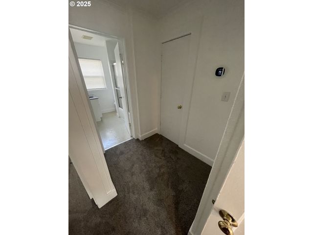 2448 Se 117TH Ave, Portland, OR 97216