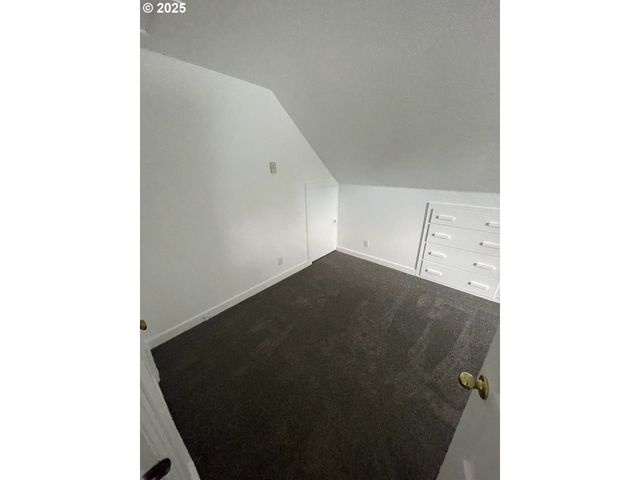 2448 Se 117TH Ave, Portland, OR 97216