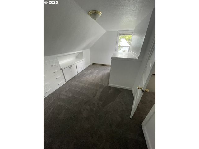2448 Se 117TH Ave, Portland, OR 97216