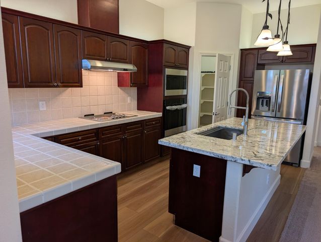 3001 Pico Avenue, Clovis, CA 93619