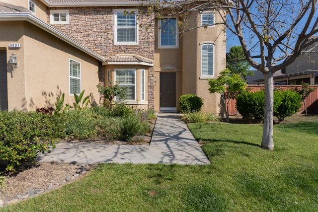 3001 Pico Avenue, Clovis, CA 93619