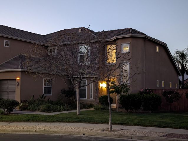3001 Pico Avenue, Clovis, CA 93619