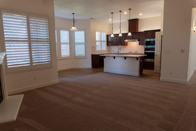 3001 Pico Avenue, Clovis, CA 93619