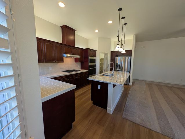 3001 Pico Avenue, Clovis, CA 93619