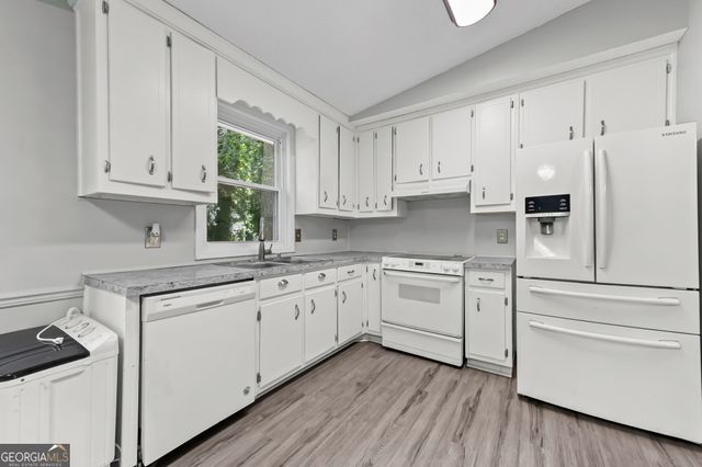 4348 Bradley Drive, Snellville, GA 30039