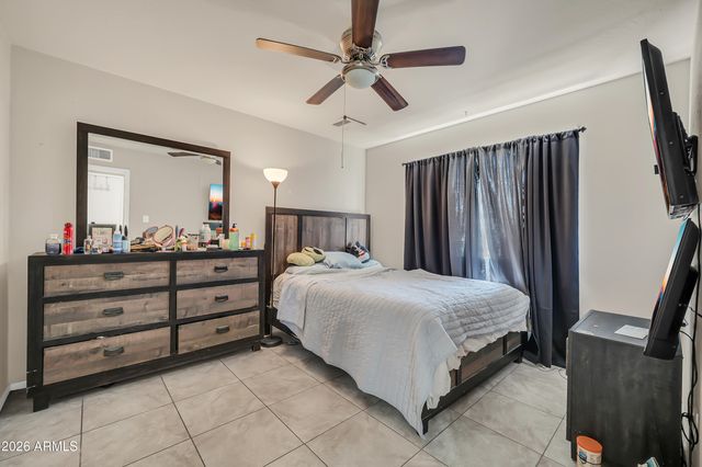 8933 W ROMA Avenue, Phoenix, AZ 85037