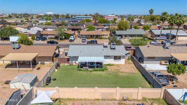 8933 W ROMA Avenue, Phoenix, AZ 85037