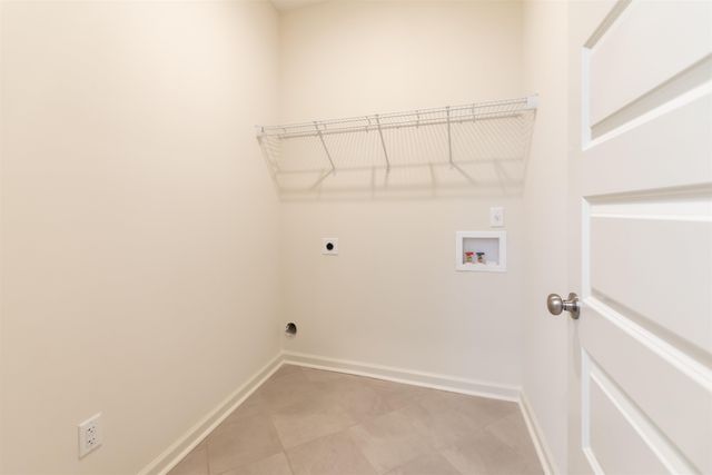 325 ST ANDREWS DR, Oakland, TN 38060