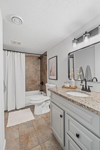 510 Wyoming Street E, Saint Paul, MN 55107