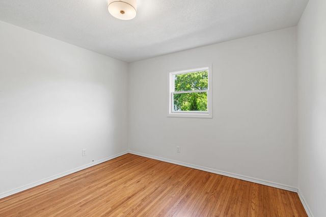 510 Wyoming Street E, Saint Paul, MN 55107
