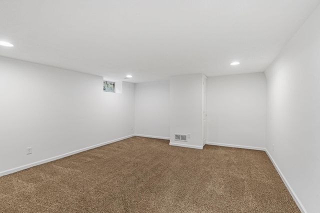 510 Wyoming Street E, Saint Paul, MN 55107