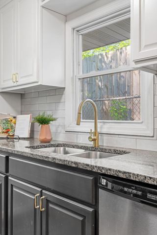 510 Wyoming Street E, Saint Paul, MN 55107