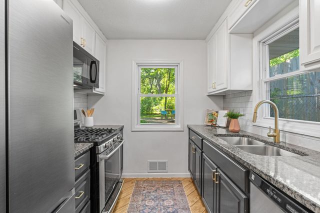 510 Wyoming Street E, Saint Paul, MN 55107