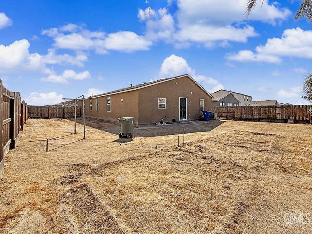 5910 Pareto Place, Bakersfield, CA 93313