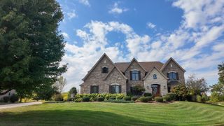 7542 Thornhill Court, Yorkville, IL 60560