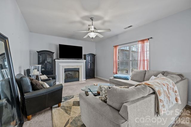 7218 Cascading Pines Drive, Tega Cay, SC 29708