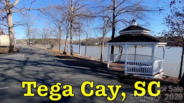 7218 Cascading Pines Drive, Tega Cay, SC 29708
