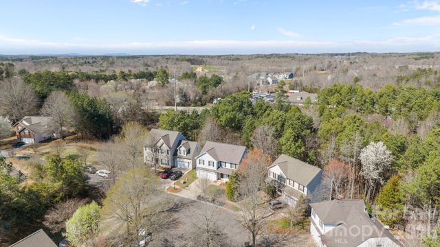 7218 Cascading Pines Drive, Tega Cay, SC 29708