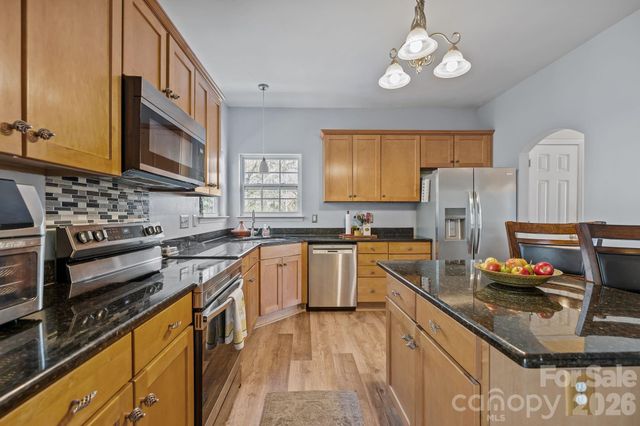 7218 Cascading Pines Drive, Tega Cay, SC 29708