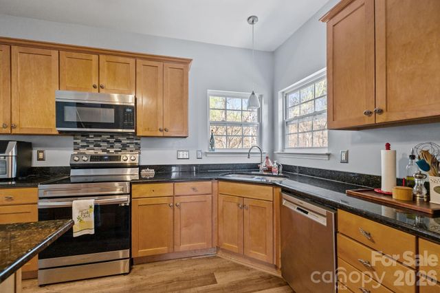 7218 Cascading Pines Drive, Tega Cay, SC 29708