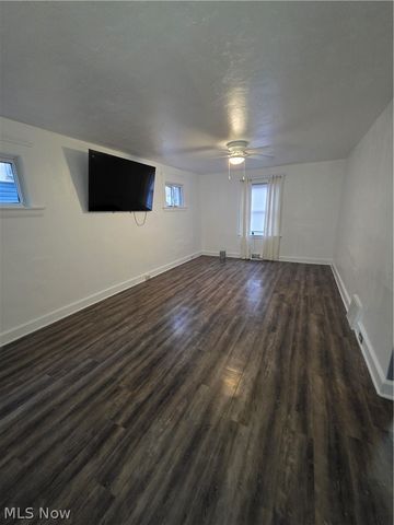 4456 W 47th Street, Old Brooklyn, OH 44144