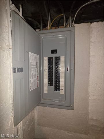 4456 W 47th Street, Old Brooklyn, OH 44144