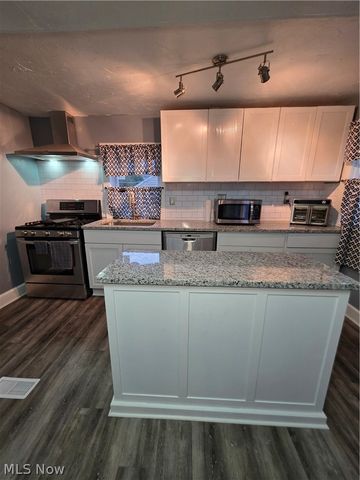 4456 W 47th Street, Old Brooklyn, OH 44144