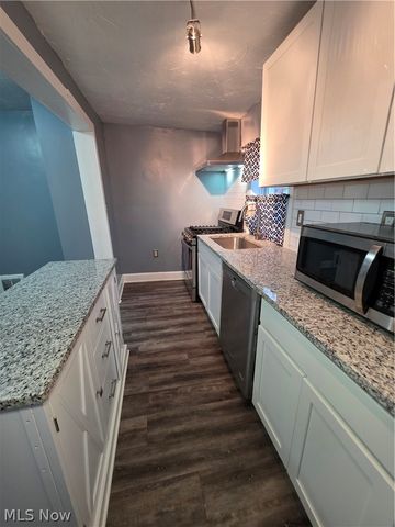 4456 W 47th Street, Old Brooklyn, OH 44144