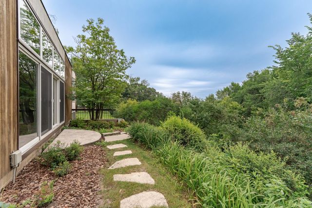 2040 Merrihills Drive SW, Rochester, MN 55902
