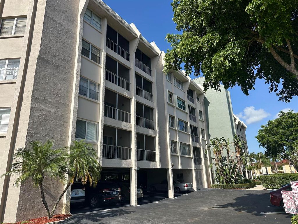 505 Spencer Drive 407, West Palm Beach, FL 33409
