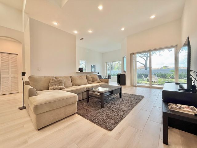 46 Pinnacle Cove, Palm Beach Gardens, FL 33418