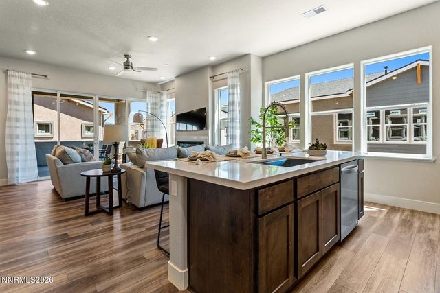 180 Silver Peak Loop 3, Carson City, NV 89701