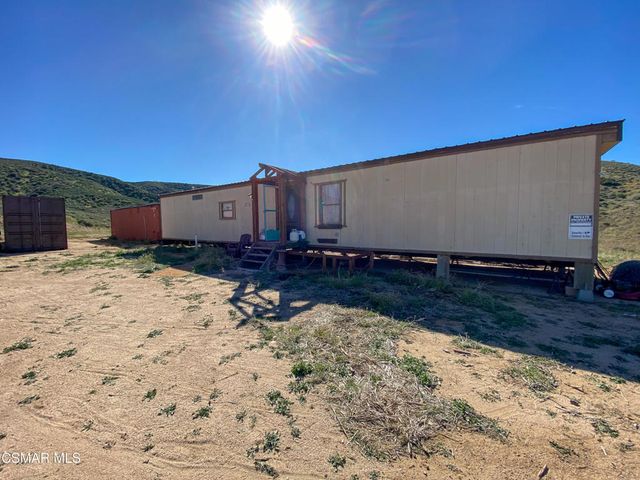 44132 Munz Ranch Road, Lake Hughes, CA 93532