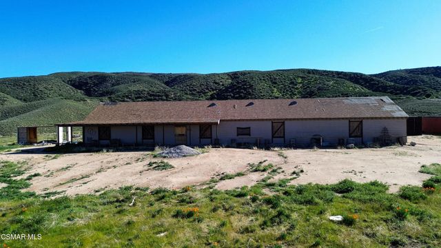 44132 Munz Ranch Road, Lake Hughes, CA 93532