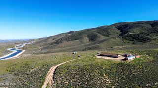 44132 Munz Ranch Road, Lake Hughes, CA 93532