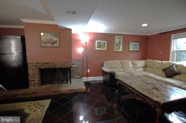 13230 DELANEY RD, Woodbridge, VA 22193