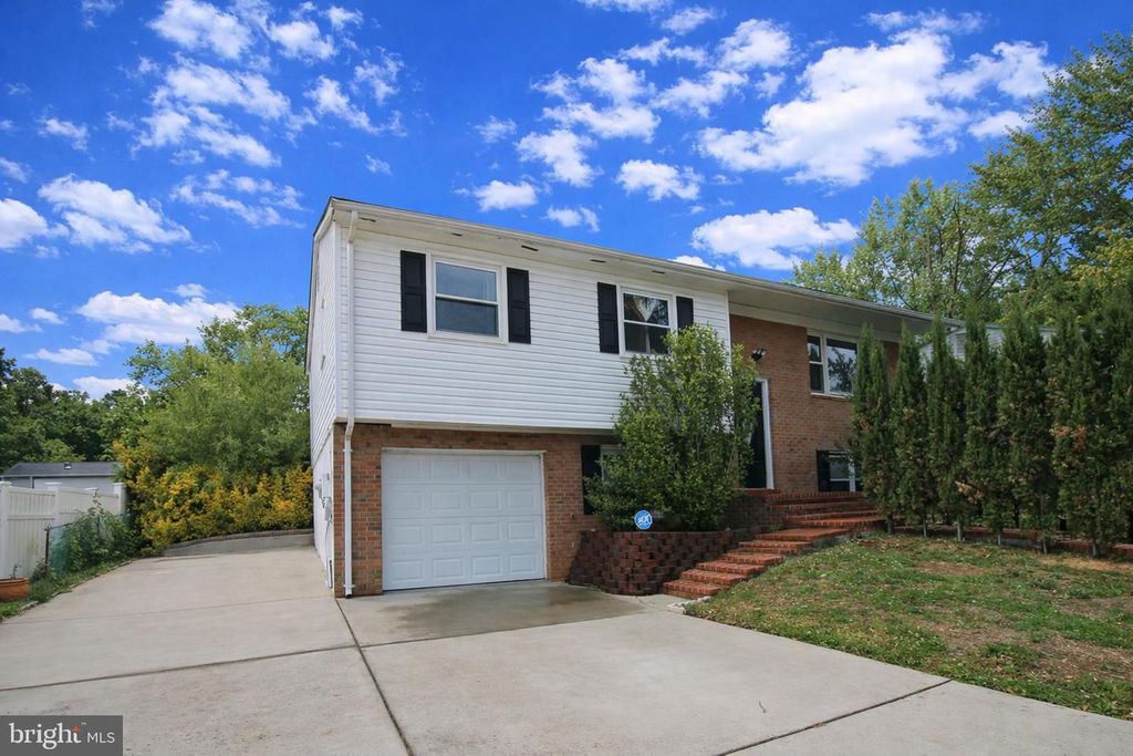 13230 DELANEY RD, Woodbridge, VA 22193