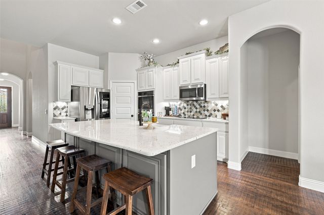 1056 Hickory Lane, Howe, TX 75459