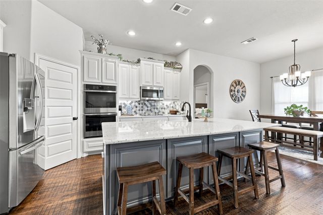 1056 Hickory Lane, Howe, TX 75459