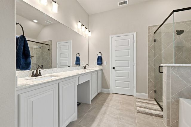 1056 Hickory Lane, Howe, TX 75459