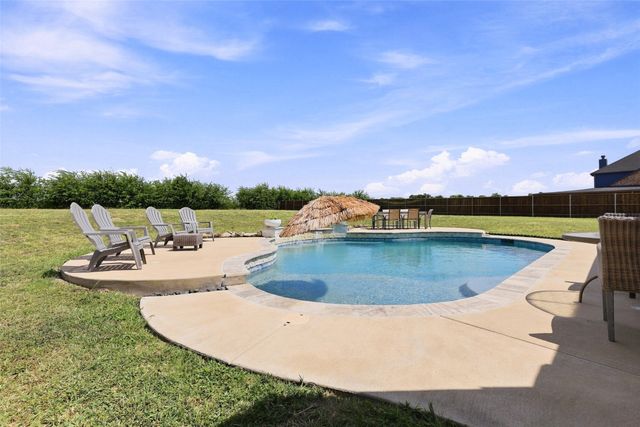 1056 Hickory Lane, Howe, TX 75459