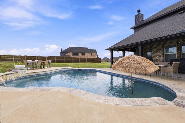 1056 Hickory Lane, Howe, TX 75459