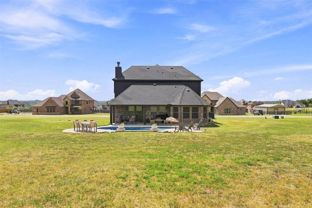 1056 Hickory Lane, Howe, TX 75459