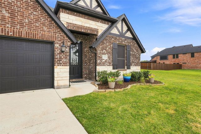 1056 Hickory Lane, Howe, TX 75459