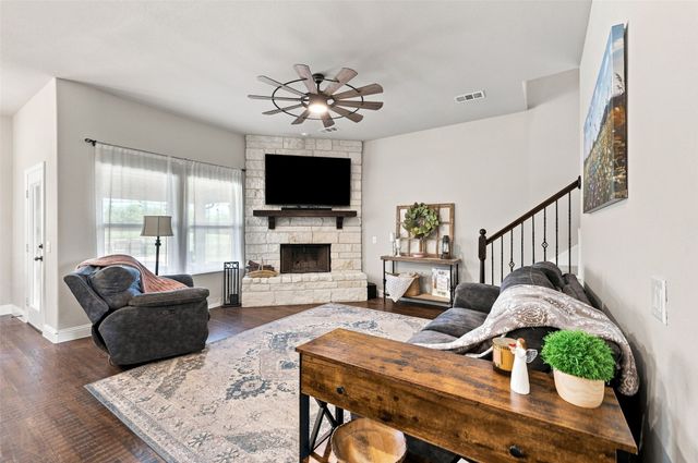 1056 Hickory Lane, Howe, TX 75459