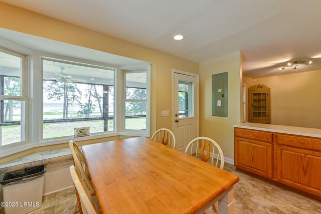 24 Presnell Circle, Beaufort, SC 29902
