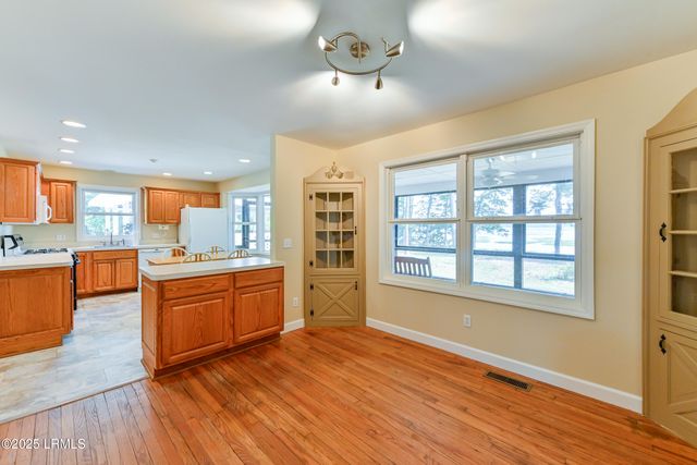 24 Presnell Circle, Beaufort, SC 29902