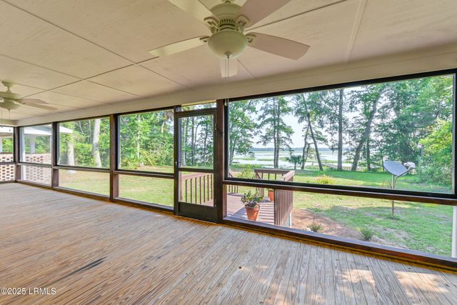 24 Presnell Circle, Beaufort, SC 29902
